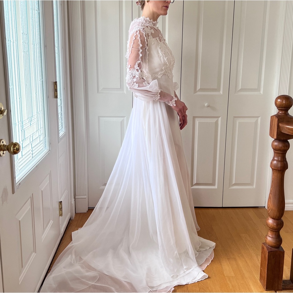 SOLD — 1960-70’s Dance Originals by Fred Perlberg Wedding Gown - Picture 6 of 11